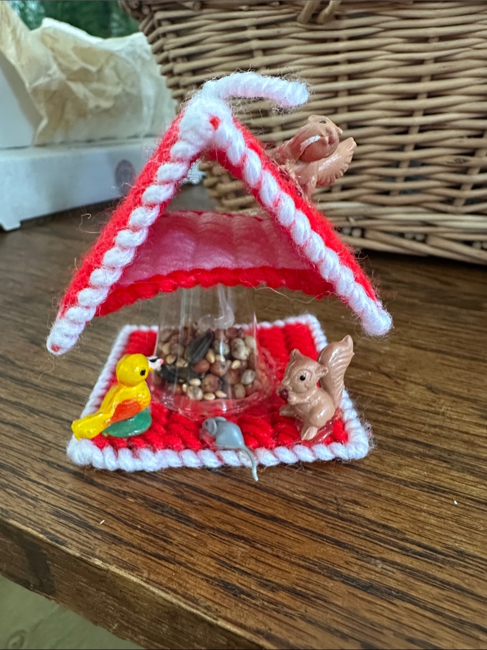Handmade Vtg  Red & White Yarn Bird Feeder Ornament with Squirrels, Mouse & Bird